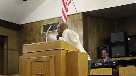 Ira Rankins sings at New Years Eve Service
